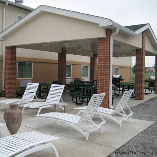 Fairgrounds Inn Du Quoin Exterior photo